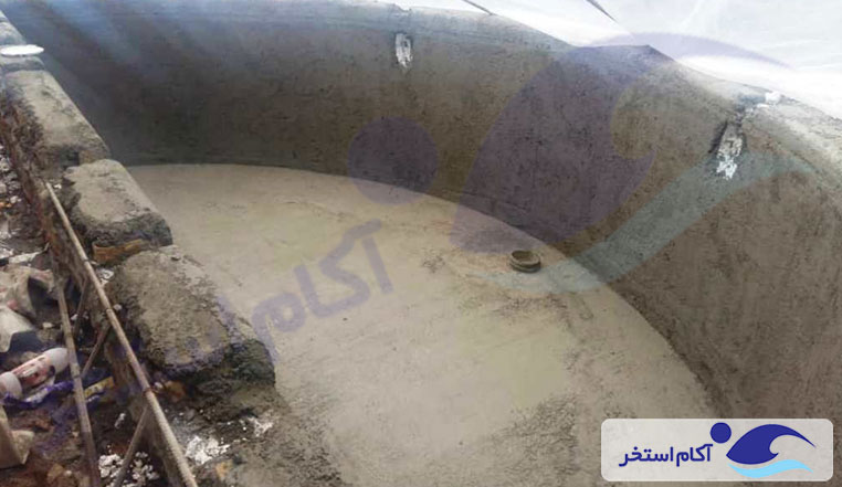 ساخت استخر روباز دهکده خوشبختی